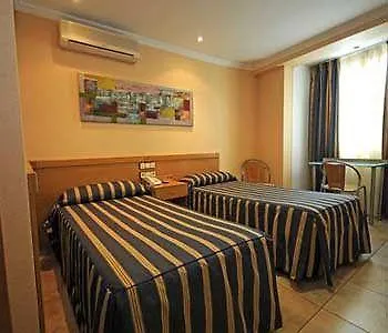 Hostal Viky Madryt 2*,