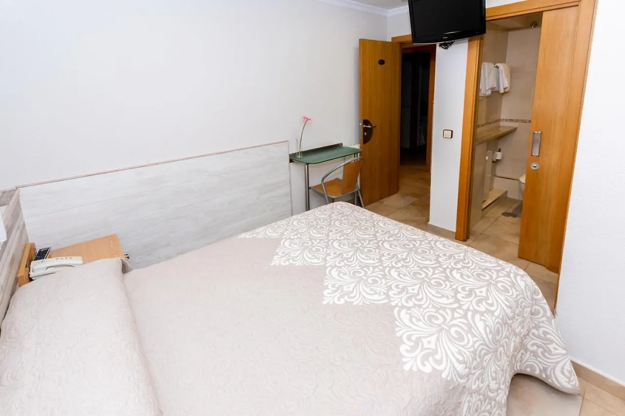 Hostal Viky Madryt Pensjonat